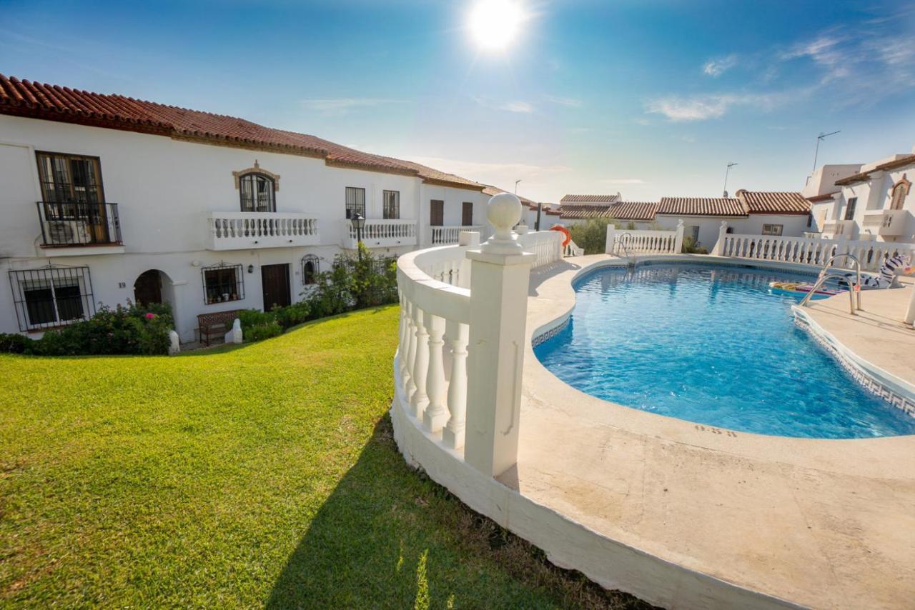 Hacienda 19 Menyber Lejlighed Nerja Eksteriør billede